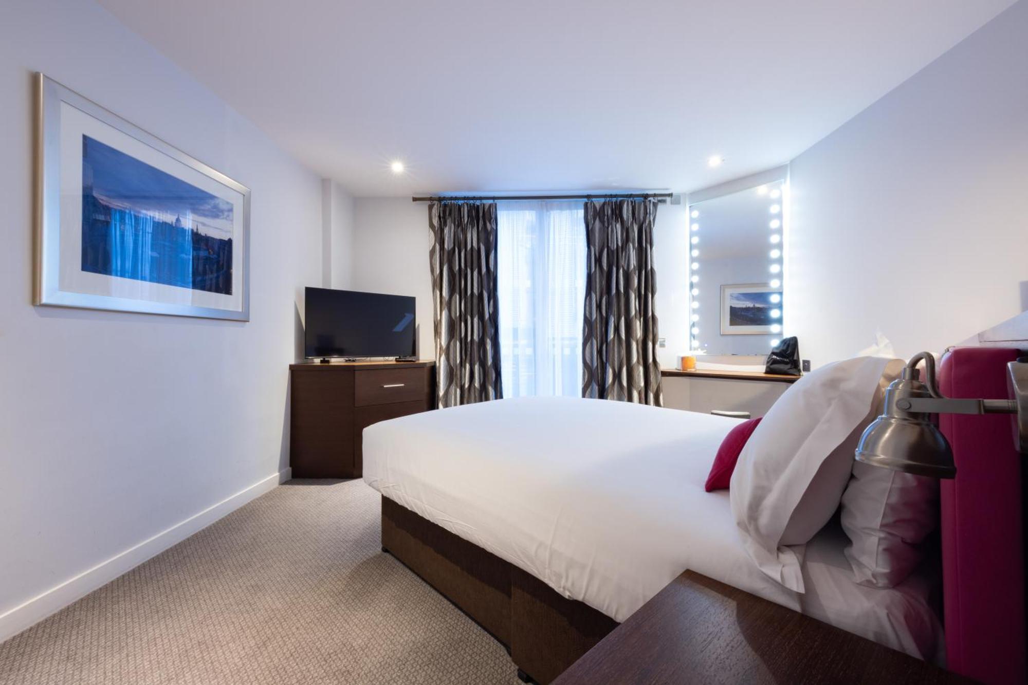 Bermondsey Square Hotel - A Bespoke Hotel London Exterior photo